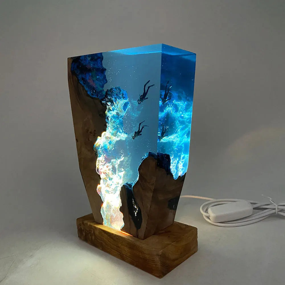 Seabed Exploration Organism Resin Table Light 2 Divers Resin Table Light Deep Sea Diver Night Light Bedroom Office Desk Decor