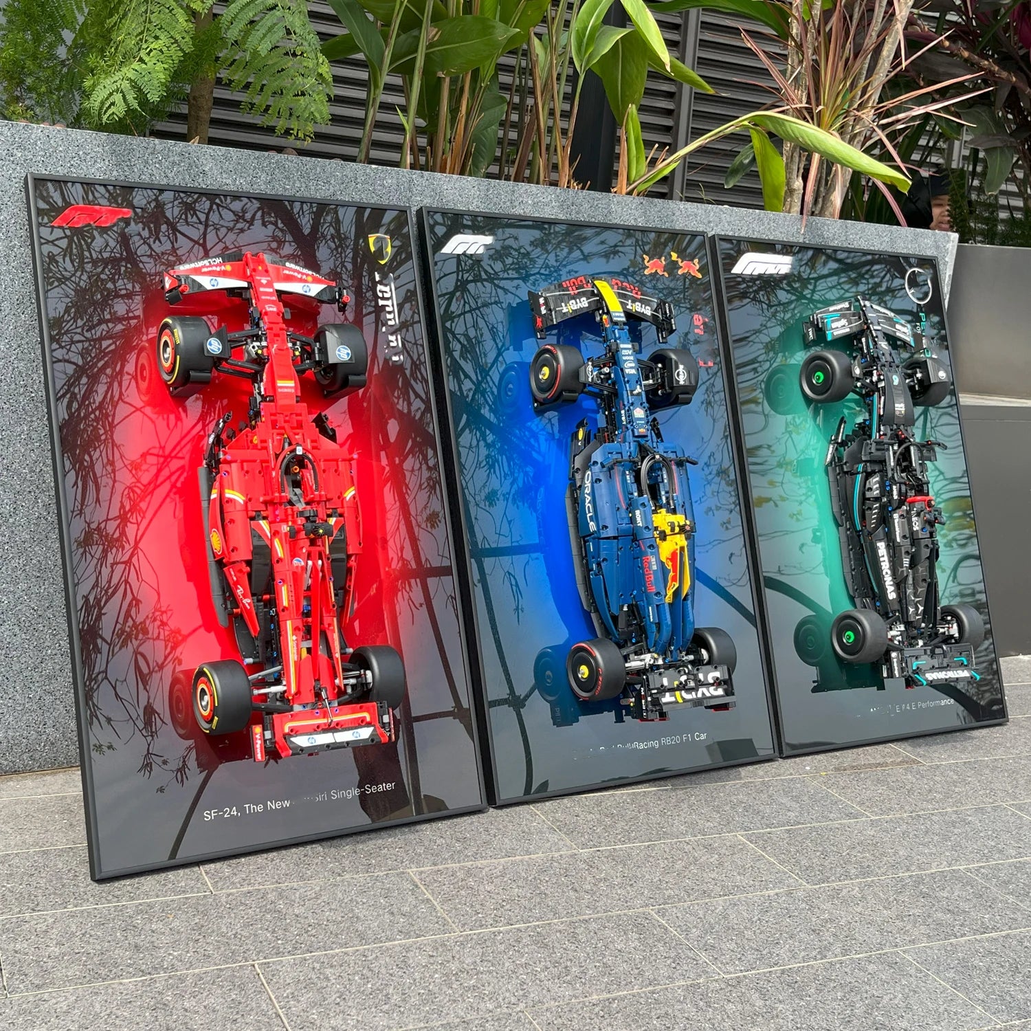 Wall Mount Display for LEGO 42171 Mercedes-AMG F1 W14 E 42207 Ferrari SF-24 F1 42206 Red Bull Racing RB20 F1--Display Wall only