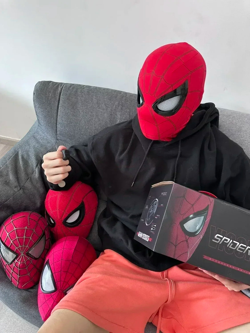 Mascara Spiderman Headgear Mask Cosplay Moving Eyes Electronic Mask Spider Man 1:1 Remote Control Elastic Toys Adults Kids Gift