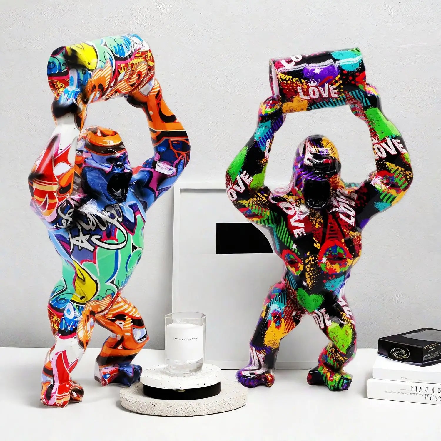 ERMAKOVA Creative Resin Sculpture Gorilla Decoration Lift The Bucket Gorilla Figure Statue Living Room Cabinet Decor