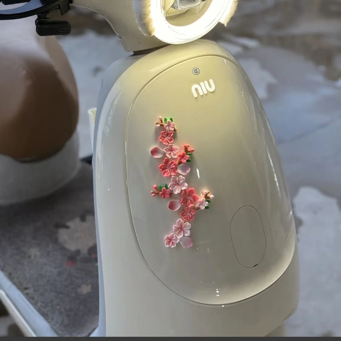 3D Flower Car Sticker Decorative Resin Emblem for Vehicle Body Trunk Trim Accessories